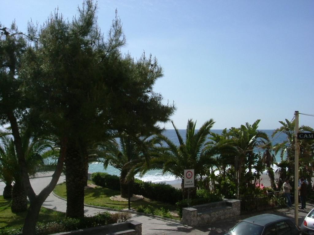 Taormina Beach House Mazzeo Eksteriør bilde